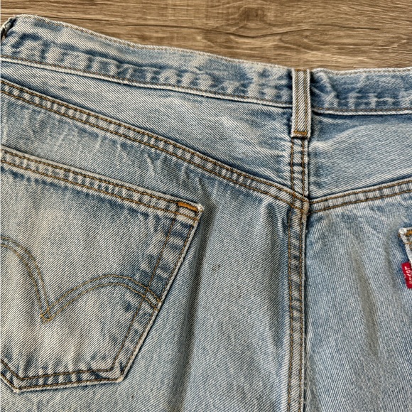 Vtg Levi’s 501 button fly cut off shorts size 38 - Picture 8 of 10